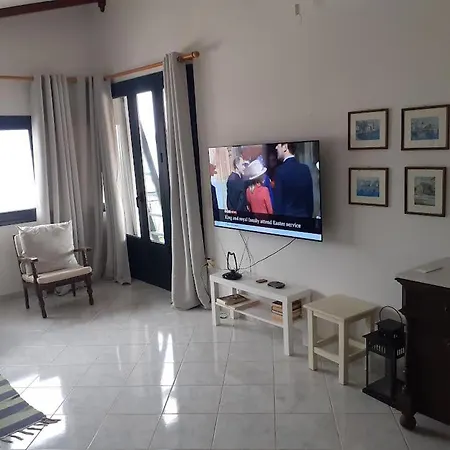 Beautiful Penthouse Apartment Lixouri